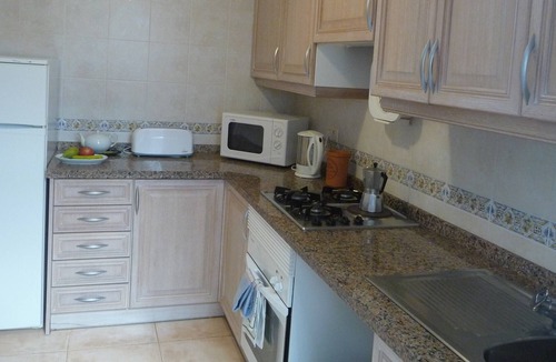 Los Arenales del Sol Apartment | Med 1, 2 Bed, WiFi, UKTV, Air Con, Pools, Tennis, near beach, bars & restaurants