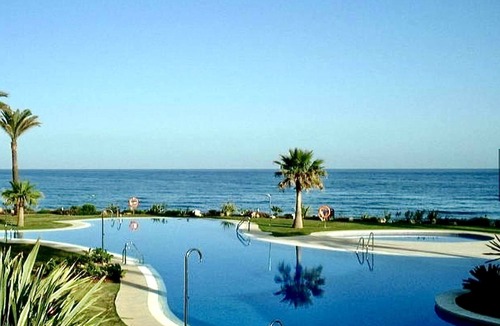 Sitio de Calahonda Apartment | Mi Capricho 170 Beachfront Apartment