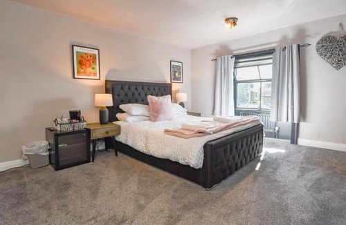 Skipton Hotel | Mill Bridge
