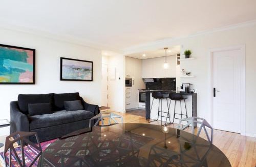 Jeronimos Apartment | Minty Stay 1BD -El Retiro