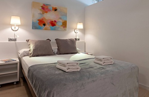 Esquerra de l'Eixample Apartment | Modern apartment in the city center for long stay