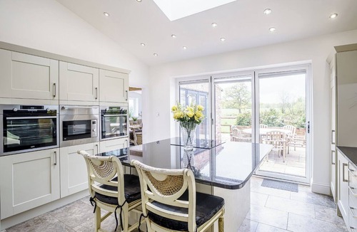 Congleton Apartment | Modern spacious barn conversion with stylish finish.