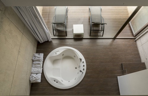 Onda Hotel | Motel Shhh
