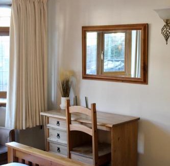 Bloxwich Apartment | No using charming