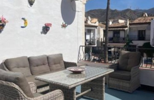Nerja House | NUEVA NERJA 79 MENYBER