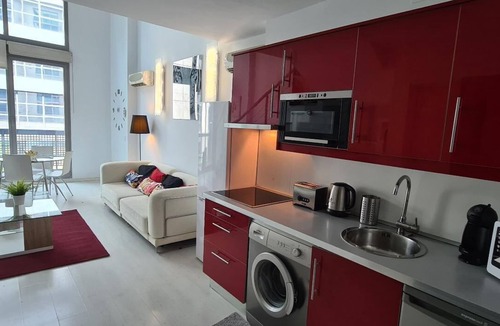 Hortaleza Apartment | Oshun North Madrid DELUXE (B)