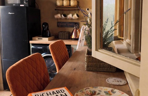 Congleton House | Overnight sleeper, Railway Cottage