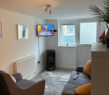 Redruth Apartment | Park Rd