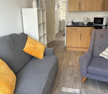 Redruth Apartment | Park Rd