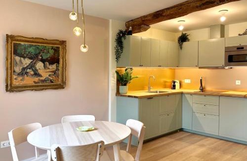 Bermeo Apartment | Parkside Retreats at 1880 House