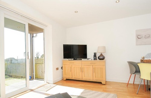 Downderry Apartment | Pebbles