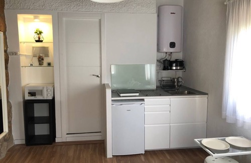 Manzanares el Real Apartment | Pequeño y Acogedor Estudio con Jardín Situado al pie de La Pedriza
