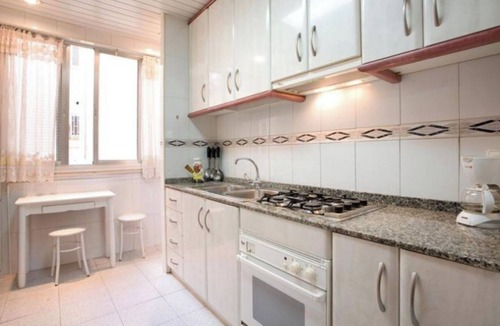 Esquerra de l'Eixample Apartment | Plaza Universitat Apartment