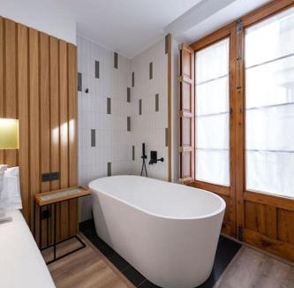Alcoy Apartment | Precioso loft con bañera de isla