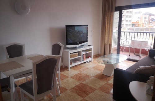 Fuengirola City Centre Apartment | Primera línea de playa. Céntrico y soleado.