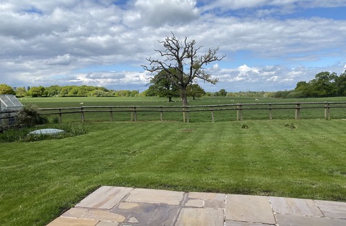 Wixford House | Private Entry Double Bedroom With Beautiful Views!