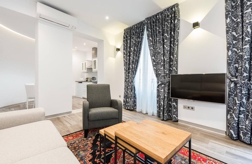 Sol Apartment | PUERTA DEL SOL CITY CENTER IV C