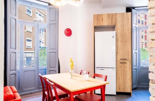 Morvedre Apartment | Quality Apartment with Homely Decor