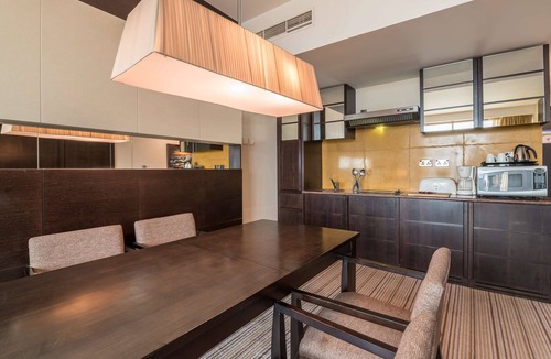 Al Muntazah Hotel | Radisson Blu Hotel Doha