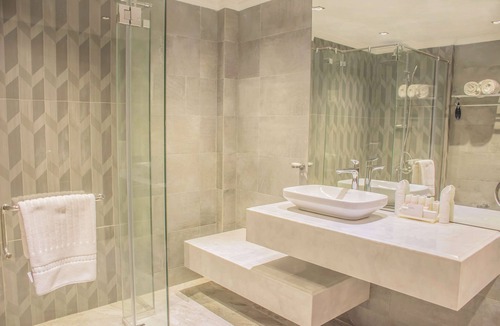 Dhahran Hotel | Radisson Blu Resort, Al Khobar Half Moon Bay