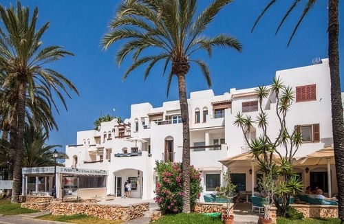Cala d'Or Apartment | Refurbished 2 Bedroom Apartment with A/C, Communal Pool, Private Terrace at the Marina in Cala d'Or!