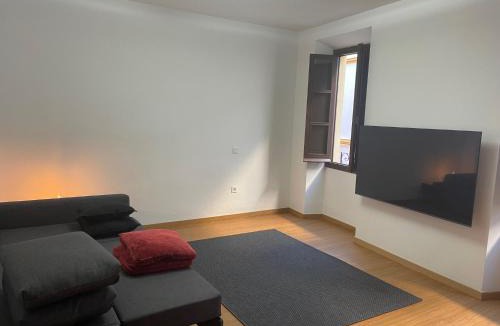Triana Apartment | RT74 Calle Rodrigo de Triana con opción de parking