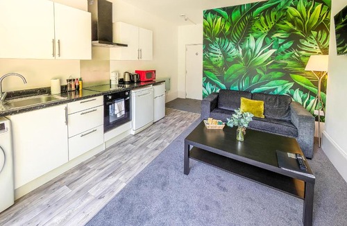Moseley Apartment | RUBY Delightful Suite Moseley Mews, Birmingham By STAE-Homes