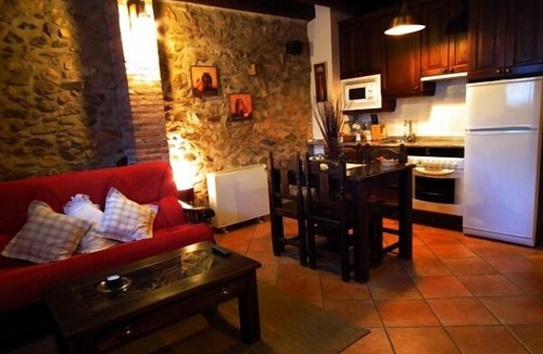 Braojos Cabin | Rural apartment Las Encarnas for 2 people
