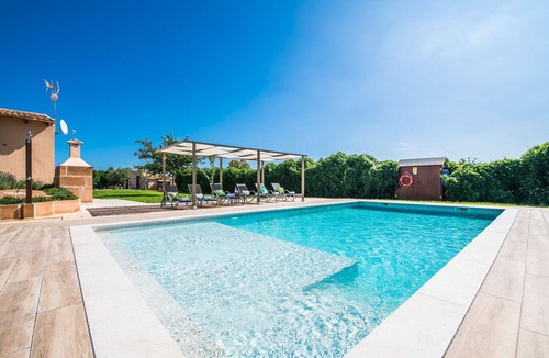 Sa Pobla Villa | Rural finca Villa del Nord with pool in Mallorca