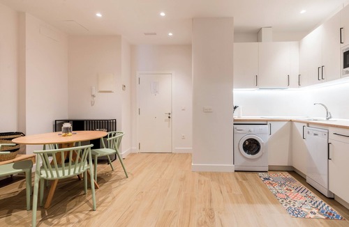 San Vicente Apartment | SANTA BARBARA CENTRAL SUITES, 2BDR AP ON THE 1ST FLOOR