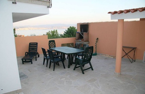 Cangas House | Sea view house
