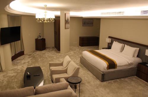 Ash Shati Hotel | Seafront Hotel Al Shatea