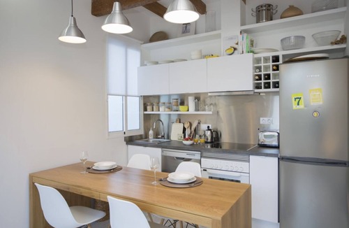 El Pilar Apartment | Singular Stays Roger de Flor