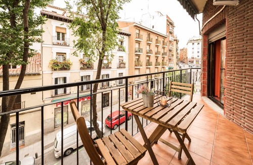 Embajadores Apartment | Spacious apartment with terrace. 3bed in the center
