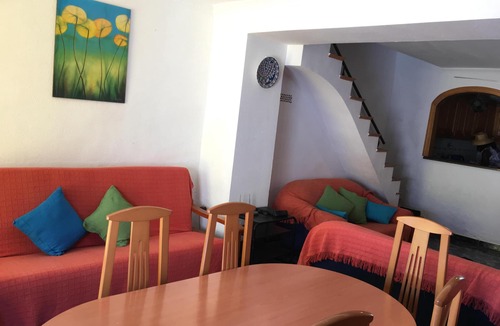 Oliva House | Spacious townhouse with roof terrace and amazing views over old town. Sleeps 6.