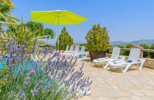 Priego de Cordoba Villa | Spacious villa with pool in Priego de Córdoba - 350 m²