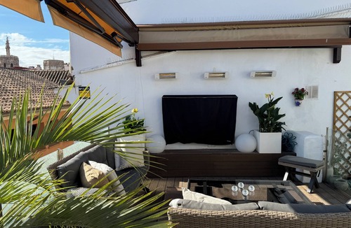 La Seu Apartment | Spectacular & luxurious duplex penthouse steps away from Plaza de la Virgin