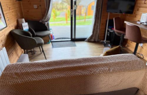 Bathgate Ski Chalet | Squirrel's Drey