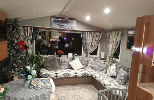 Mappleton Resort | Static caravan - sleeps 8