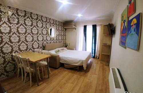 Alicante City Centre Apartment | Studio at Alicante Alacant 400 m away from the beach with balcony and wifi