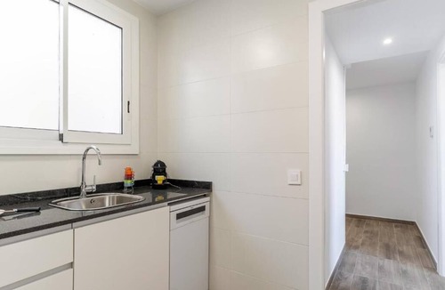 el Fort Pienc Condo | Stunning views over iconic Sagrada Familia! Building perfect for large groups!