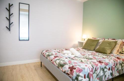 Tarragona Apartment | Sunflower Apartment Céntrico