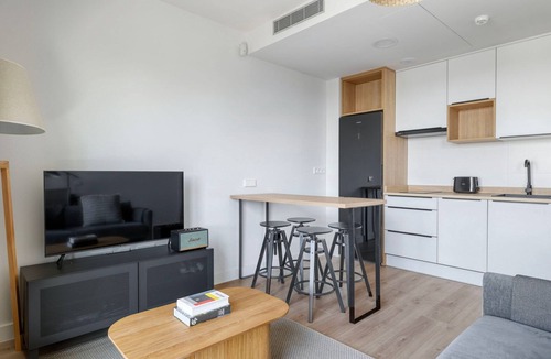 Imperial Apartment | Sunny Imperial 2BR w/Pool, Gym, Sauna & Rooftop, by Blueground