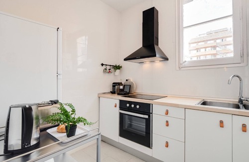 La Nova Esquerra de l'Eixample Apartment | Sweett | Rocafort 104