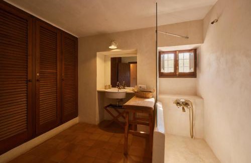 Santa Eulalia del Rio House | The Guardian House