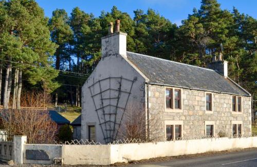 Woodend House | The Glebe