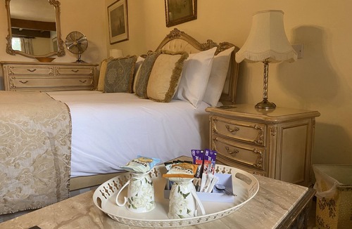 Pagham Hotel | The Inglenook