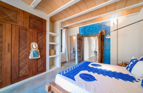 Es Cubells Villa | The interior of this villa is lives from opposites