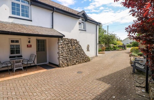 Saint Athan House | The Stables