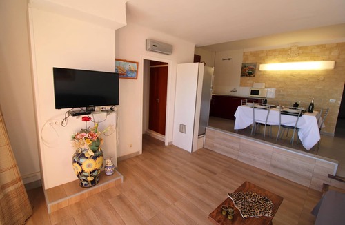 Empuriabrava Apartment | Three bedroom apartment with sea views